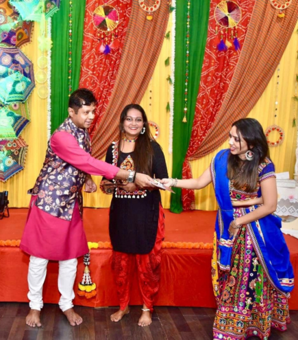 Founder Chairman of WFPS Mr. Sandy Shah as “Chief Guest” with Mr. Deepak Chhabria, Head Star Plus network at the Garba & Dandiya nights to celebrate the very auspicious 9 nights of “Navratri”, presenting the prizes to the best dance performers who embody the rich culture & heritage of the India 🇮🇳 in Mumbai, India.